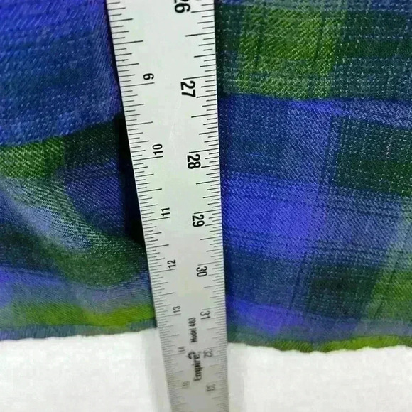 BDG Women’s Oversized Shirt Sz Large Blue/Green Plaid Rayon/Polyester - Picture 7 of 8